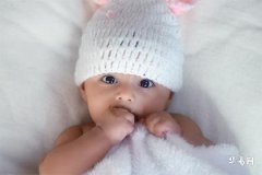 What are some cool online nicknames for the surname Sun? What homophonic nicknames can people with the surname Sun use?