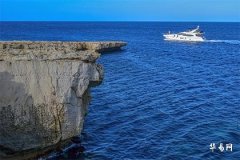 Female with the Eating God in Year Pillar_Eating God Dominant Female Is Not Ordinary