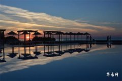 Is it good for children to wear old clothes? Why is it good for babies to wear clothes from many families?