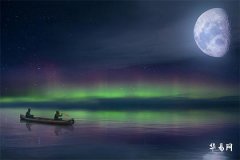 闢邪葫蘆掛在客廳哪個位置最佳？