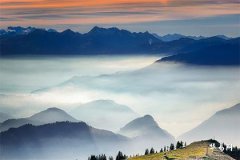 日柱神煞金輿是什麼意思？女命帶金輿的好處