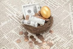 Is a Full Moon Gold Bracelet One or a Pair? Which Hand Should You Wear a Gold Bracelet On?