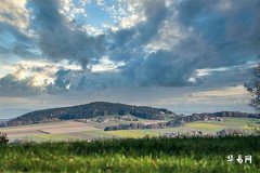 眉毛濃的女都很厲害，但命運為何如此坎坷？