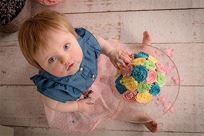 Is it good for a girl to have a mole on the back of her hand? What does it mean?