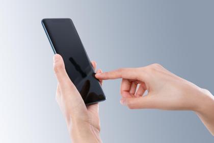 Is it good to have a mole on the back of the index finger? Is the mole fortune favorable?