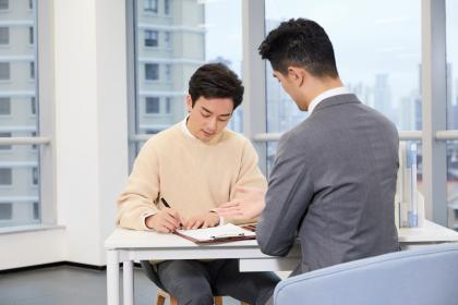 Can a fake mountain be placed in the office? Will it affect feng shui?