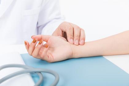 哪些面相的女性克夫呢