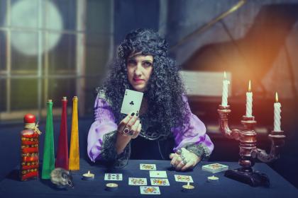 塔羅牌聖杯七正位事業運勢解析